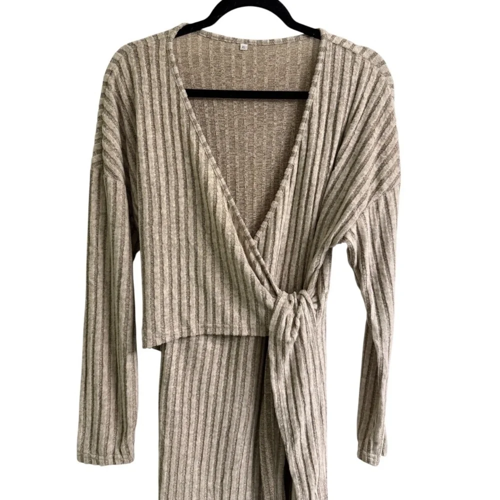 Women’s V-Neck Long Sleeve Knitted Tie Dress - Picture 6 of 9